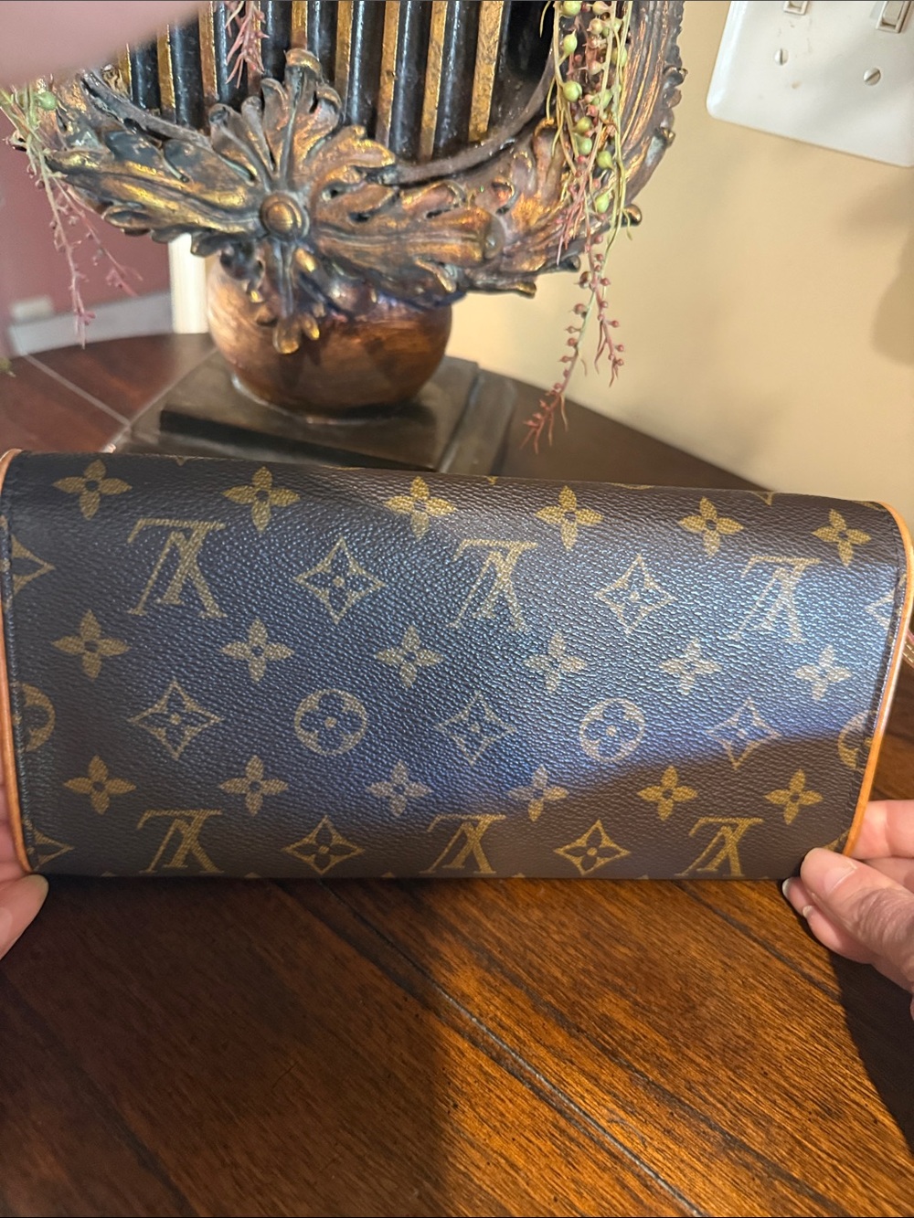 Louis Vuitton Monogram Pochette Twin GM 2001 Vintage Crossbody Bag - Picture 2 of 11